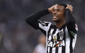 Versus / ¿Qué pasa con Robinho? La justicia brasileña niega el secuestro de su pasaporte