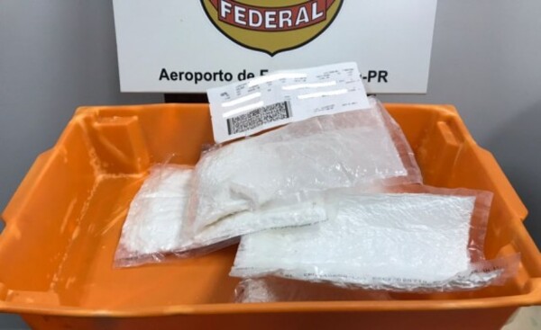 Detienen a paraguayos con cocaína en aeropuerto de Foz