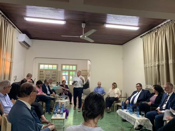 Parlamentarios alemanes se reunieron con Arriola y organizaciones de DD.HH. - Política - ABC Color