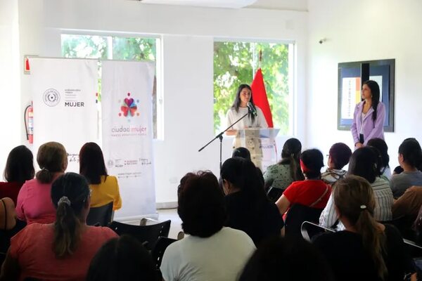 Realizan actividades y brindan homenaje por el Día Internacional de la Mujer en el Centro Ciudad Mujer - Nacionales - ABC Color