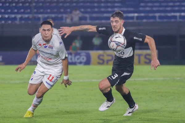 Nacional y Olimpia se pusieron al día dividiendo honores - La Tribuna
