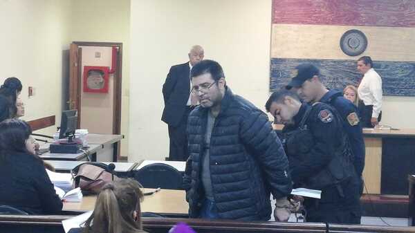 Diario HOY | Tras 20 suspensiones, inicia audiencia de Papo Morales por crimen de joven