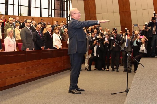 Emiliano Rolón juró como Fiscal General del Estado - La Tribuna