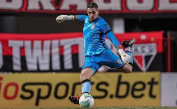 Jean y dos datos contra Fortaleza: nunca perdió y hasta marcó un gol - Cerro Porteño - ABC Color