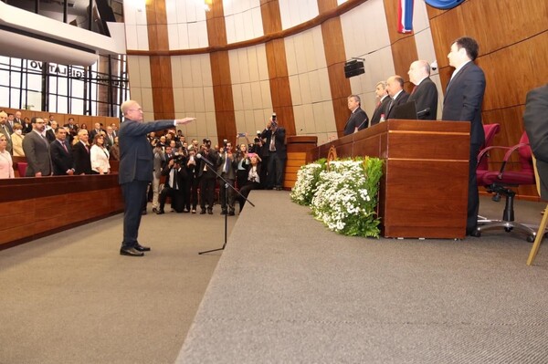 Asume nuevo FGE y sostiene que su Norte será el Estado de Derecho - PDS RADIO Y TV