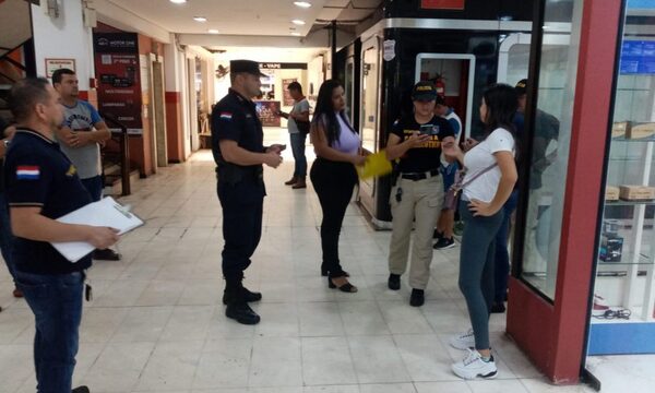 Inspeccionan a guías turísticos en CDE
