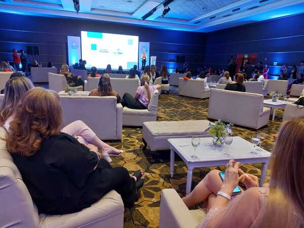 BASA lanzó el programa Mujer para financiar proyectos de emprendedoras