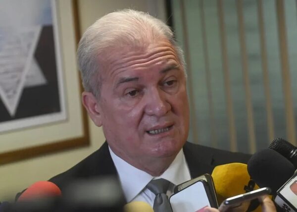 Piden al nuevo fiscal Emiliano Rolón no sucumbir ante facciones de poder - Política - ABC Color
