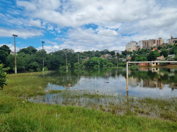 Nivel del río Paraná desciende y se normaliza situación de zonas inundadas en CDE - .::Agencia IP::.