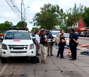 Madre e hija mueren tras ser arrolladas frente al IPS - Unicanal