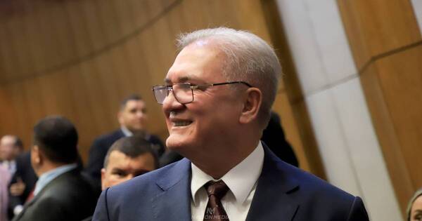 La Nación / “Rolón tiene el desafío de no dejarse llevar por la presión”, opina exfiscal general