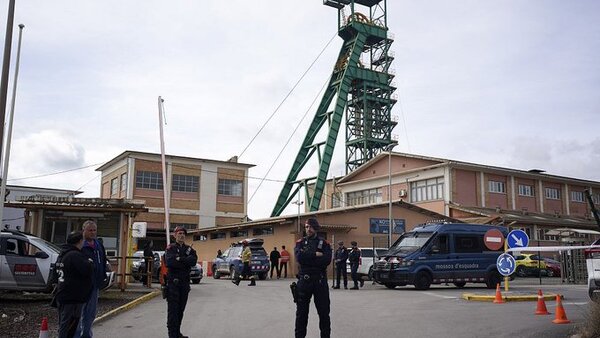 España | Mueren tres geólogos tras quedar atrapados en una mina en Barcelona