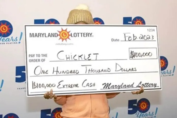 La mujer con más suerte del mundo: Ganó en el casino y la lotería casi en el mismo día