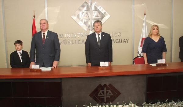 Sandra Quiñonez entregó el cargo de titular del Ministerio Público