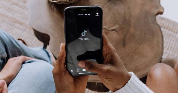 La Nación / Tiktokers podrán vender videos exclusivos a través de la plataforma