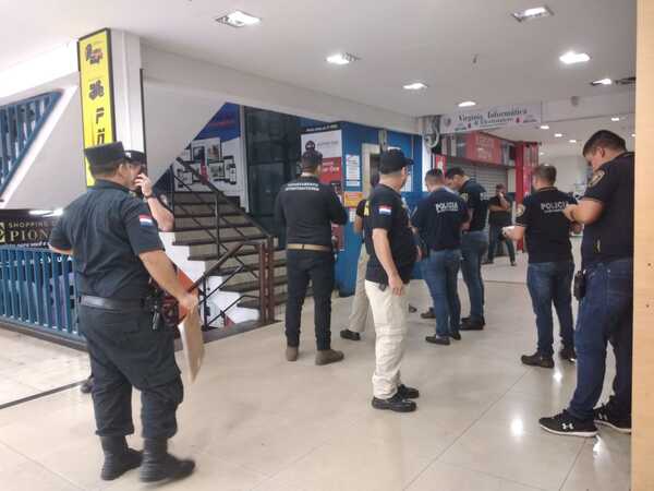 Intensifican controles en el microcentro de CDE - Noticde.com