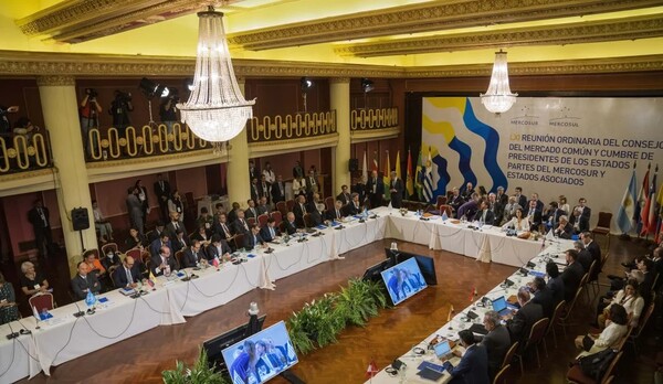 El Mercosur y la UE intensificarán negociaciones para lograr acuerdo comercial - Megacadena — Últimas Noticias de Paraguay