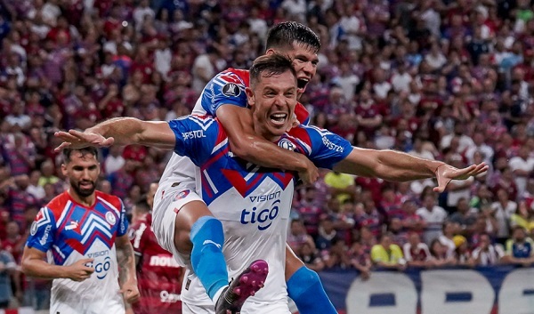 Cerro Porteño gana con Jean como gran figura