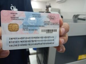 Cédulas con chip: A la par avanza proyecto para tener este y otros documentos en el teléfono en forma digital - Política - ABC Color
