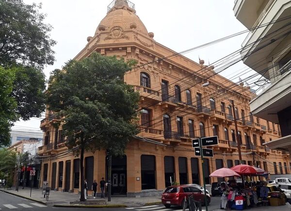 Contrataciones anuló la adjudicación del “seguro médico vip” de Hacienda - Economía - ABC Color