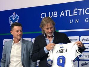Diario HOY | Emotiva presentación de Tigre Gareca en Vélez Sarsfield