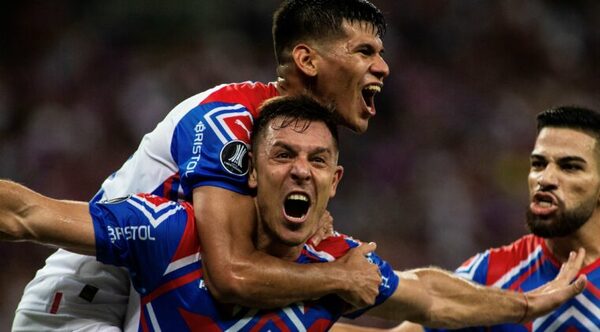 Cerro Porteño, con uno menos, se impone en Brasil