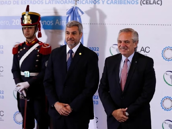 Abdo Benítez va en silencio a Buenos Aires a hablar con Fernández - La Tribuna