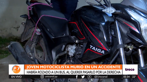 Muere joven motociclista al rozar a un colectivo por la derecha - trece