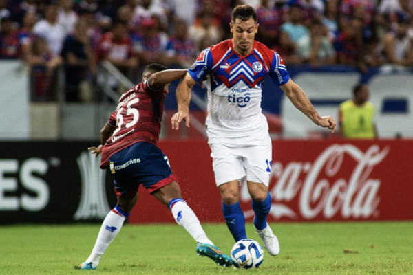 Cerro Porteño se impone ante Fortaleza y se prepara para jugar en su cancha - trece