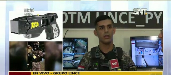 Los linces con pistolas eléctricas - SNT