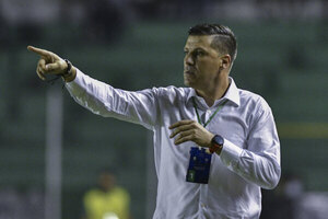 Versus / ¿Quién es Juan Cruz Real, el candidato principal a dirigir Olimpia?