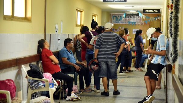 Salud registra más de 12.000 consultas diarias por chikungunya