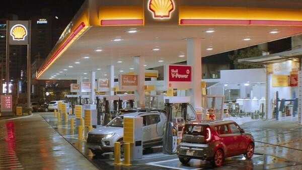 Shell baja los precios de todas sus naftas - trece