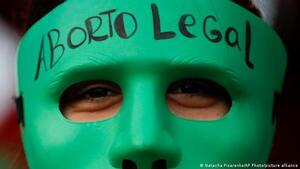 Controversia en Puerto Rico por un proyecto de ley sobre el aborto