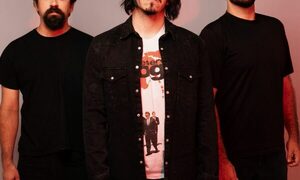 ¡Metaleros irrumpieron templos! ¡”Machete che pópe” revive sangrienta batalla dentro de las iglesias!