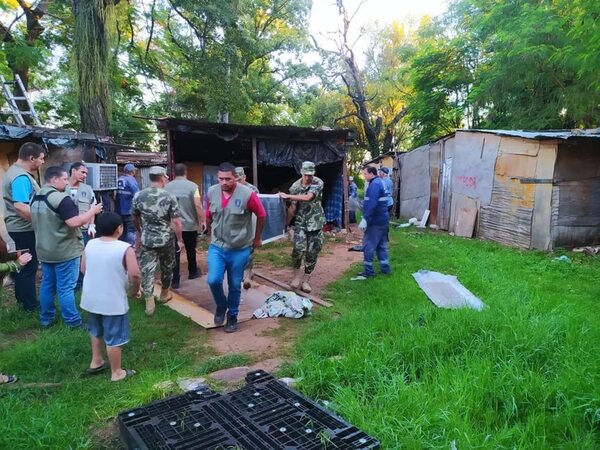 Familias del Parque Caballero se mudaron a su casa propia - Nacionales - ABC Color