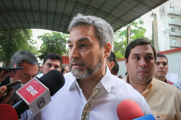Fernández y Abdo Benítez abogan por un Mercosur con "más dinamismo" comercial - MarketData