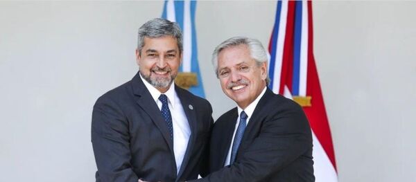 Mario Abdo Benítez pedirá a Alberto Fernández que Argentina no aplique peaje en hidrovía - Revista PLUS