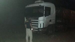 La Policía recupera en Itá un camión que fue robado en Emboscada