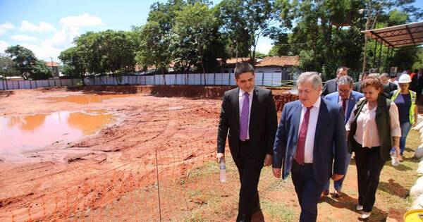La Nación / Ministro de Corte Eugenio Jiménez verificó avance de obra edilicia de juzgado en Capiatá