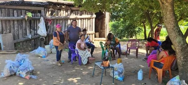 Conflicto en entrega de alimentos en comunidad de los Ayoreos en Carmelo Peralta - Noticias del Chaco - ABC Color