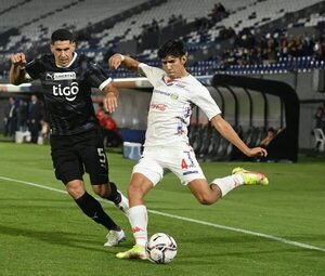Nacional: Gastón Benítez por el expulsado Román - Fútbol - ABC Color