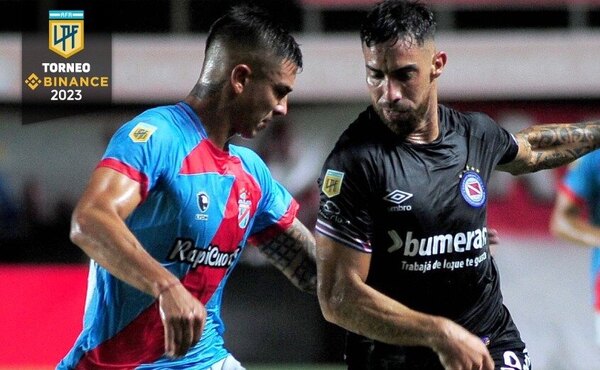 Versus / Gabriel Ávalos salva a Argentinos Juniors en el último suspiro