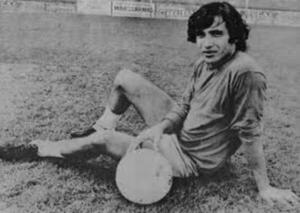 Juvencio Osorio, gloria de Cerro y de la Albirroja, falleció a los 72 años | 1000 Noticias
