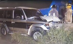 Poli se quedó dormido manejando y chocó contra muro