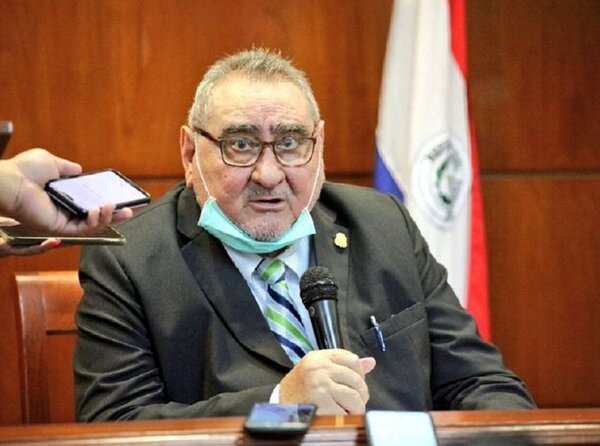 Fretes finalmente se fue por la edad, no por pedidos de renuncia ni juicio político