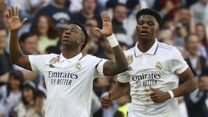 Vinícius levanta el vuelo del Real Madrid