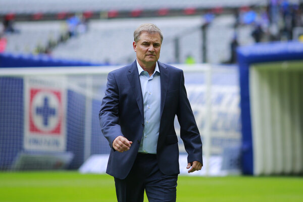¡El uruguayo Diego Aguirre es el nuevo entrenador del Decano! - trece