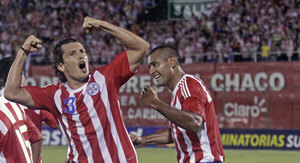 Versus / Nelson Haedo Valdez y su mensaje a Mbappé: "Se equivocó al hablar así del fútbol sudamericano"