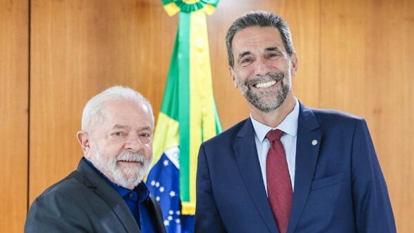 Asume nuevo director general de Itapú lado brasileño